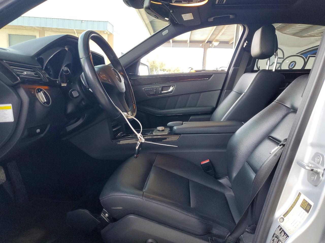 2011 MERCEDES-BENZ E 350 photo 13