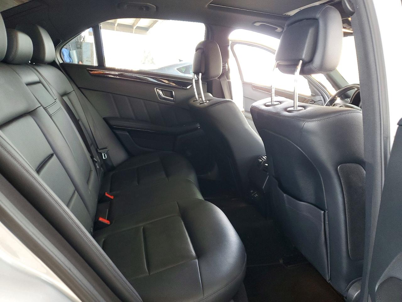 2011 MERCEDES-BENZ E 350 photo 19