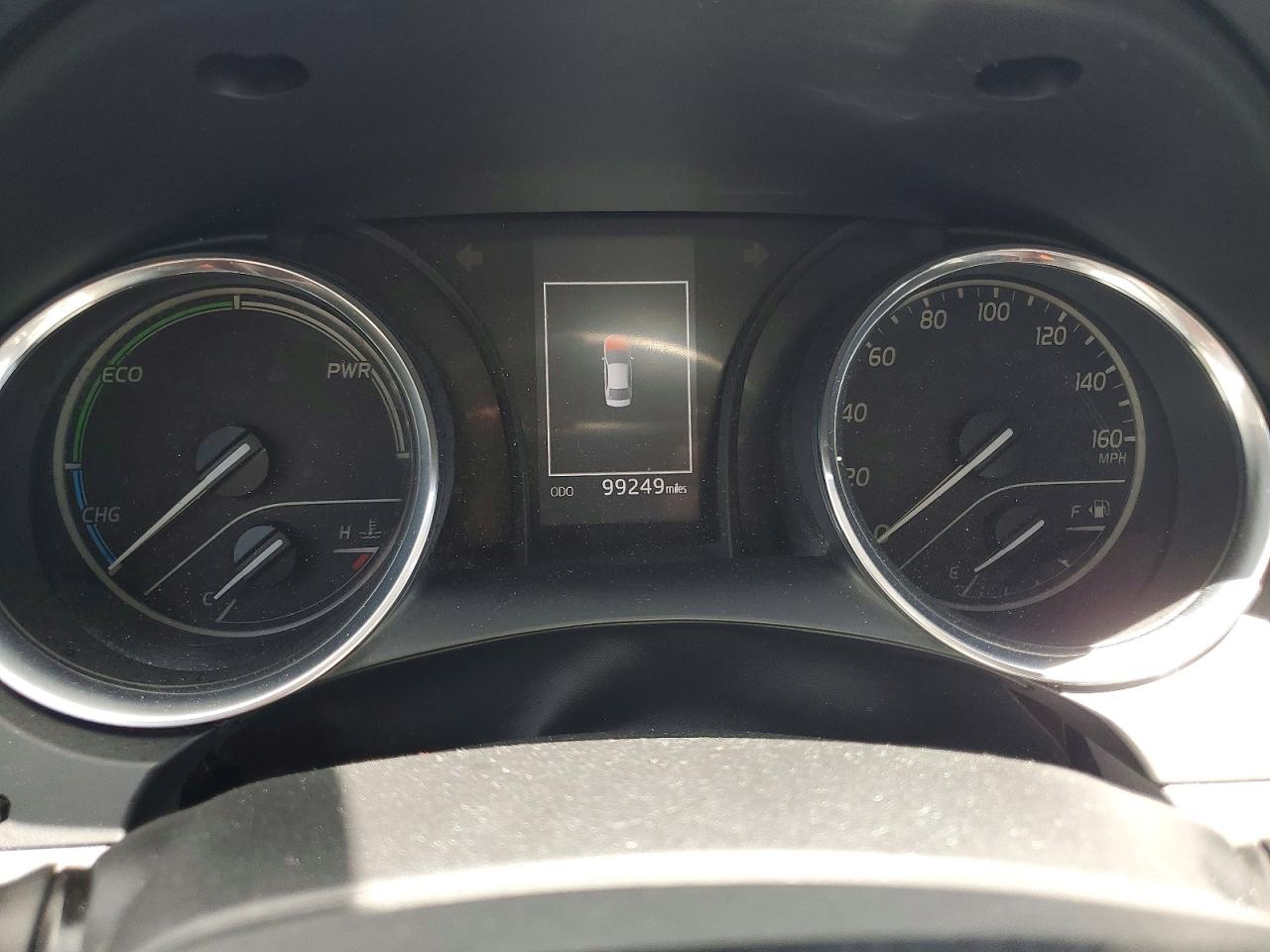 2019 TOYOTA CAMRY LE photo 9