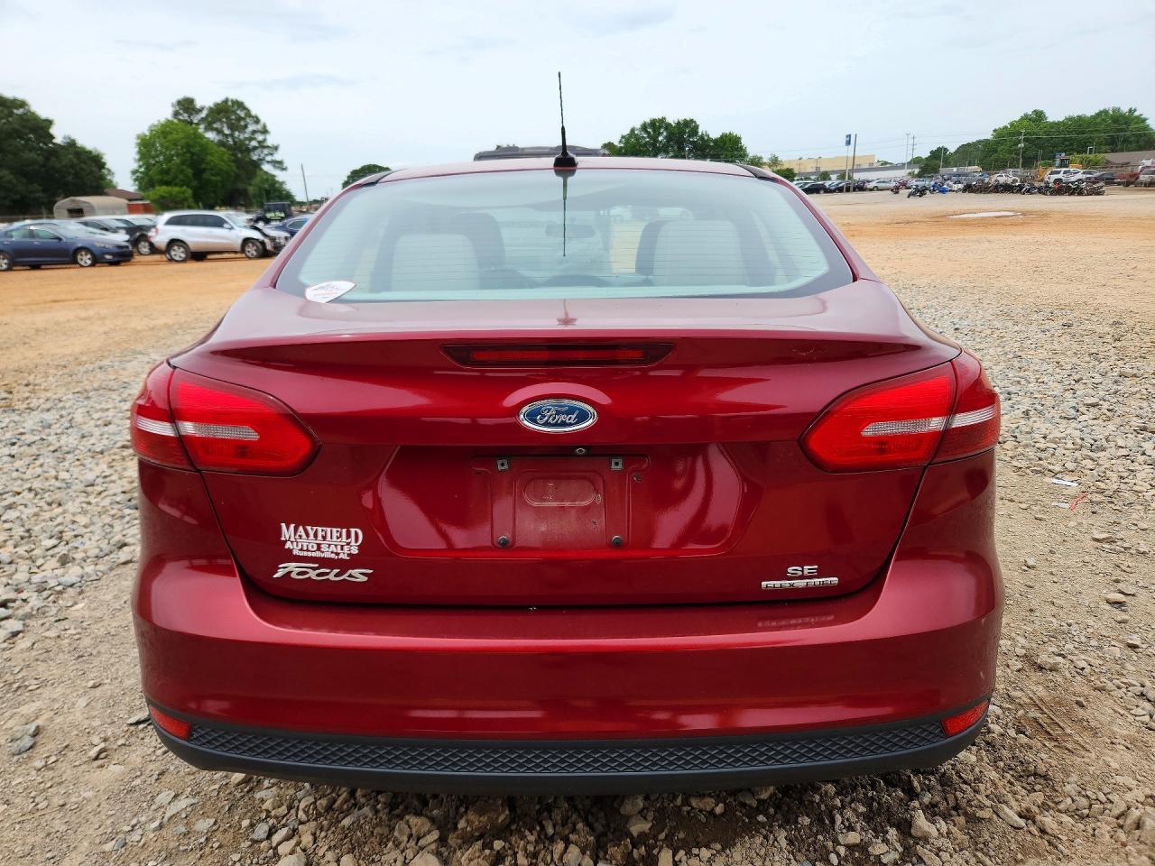 2015 FORD FOCUS SE photo 6