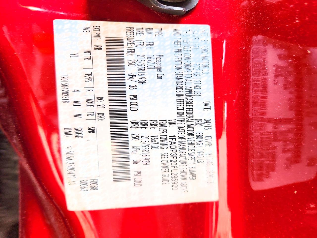 2015 FORD FOCUS SE photo 12