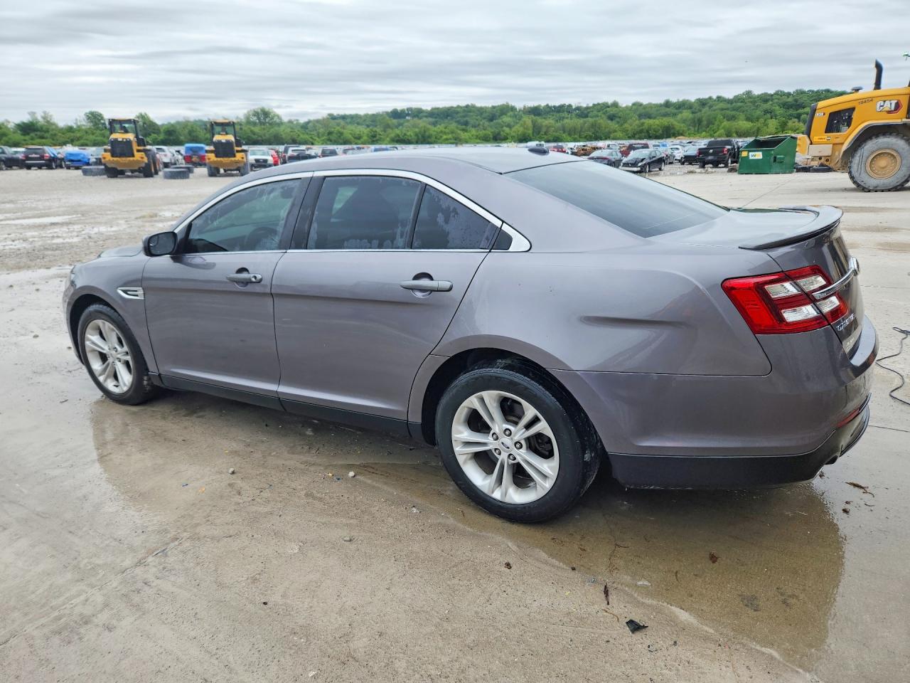 2014 FORD TAURUS SEL photo 4