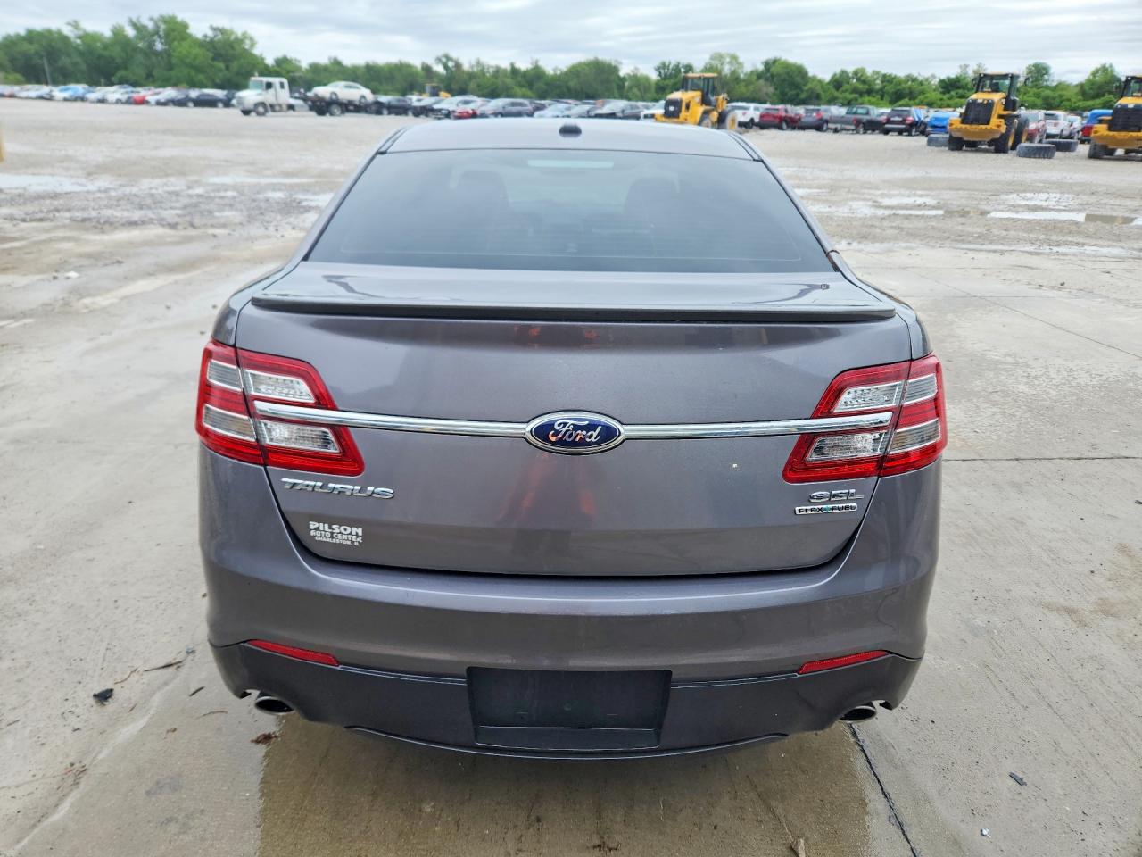 2014 FORD TAURUS SEL photo 16