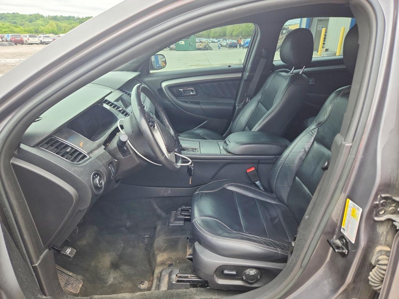 2014 FORD TAURUS SEL photo 19