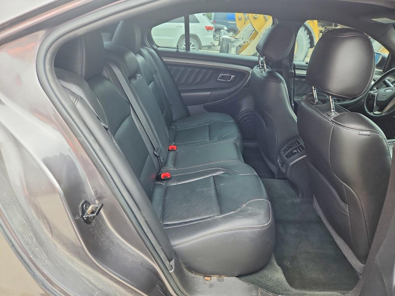 2014 FORD TAURUS SEL photo 28