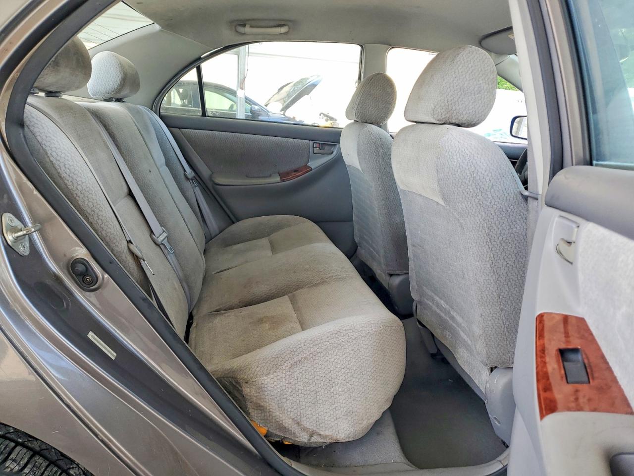 2003 TOYOTA COROLLA LE photo 28