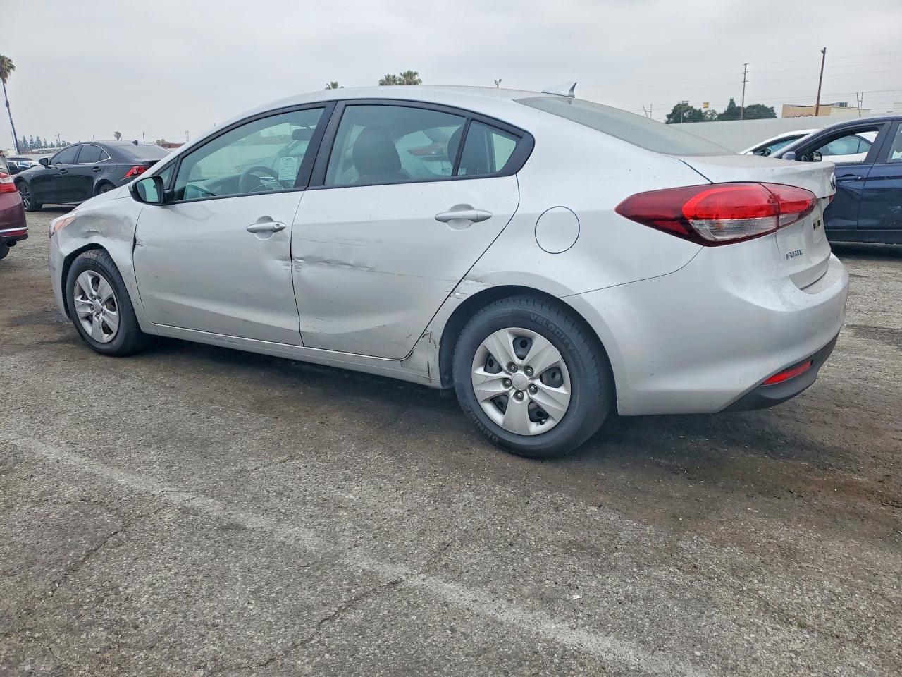 2018 KIA FORTE LX photo 3