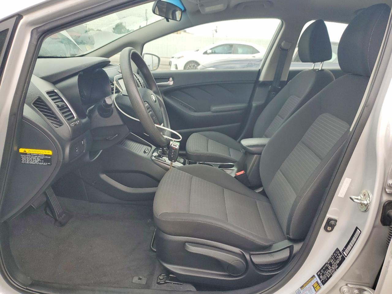 2018 KIA FORTE LX photo 13