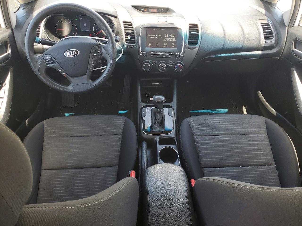 2018 KIA FORTE LX photo 8