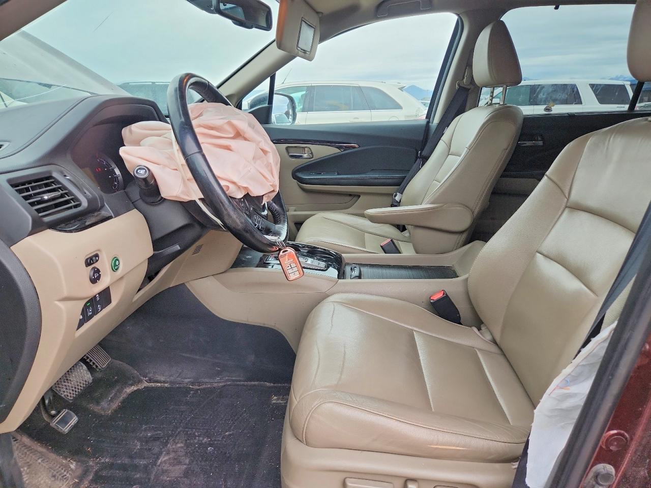 2016 HONDA PILOT TOURING photo 13