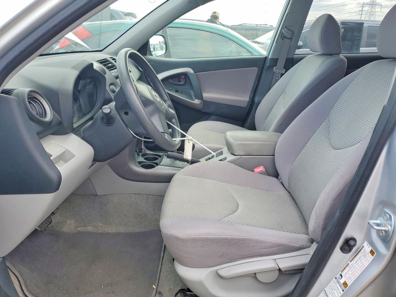 2007 TOYOTA RAV4 BASE photo 13