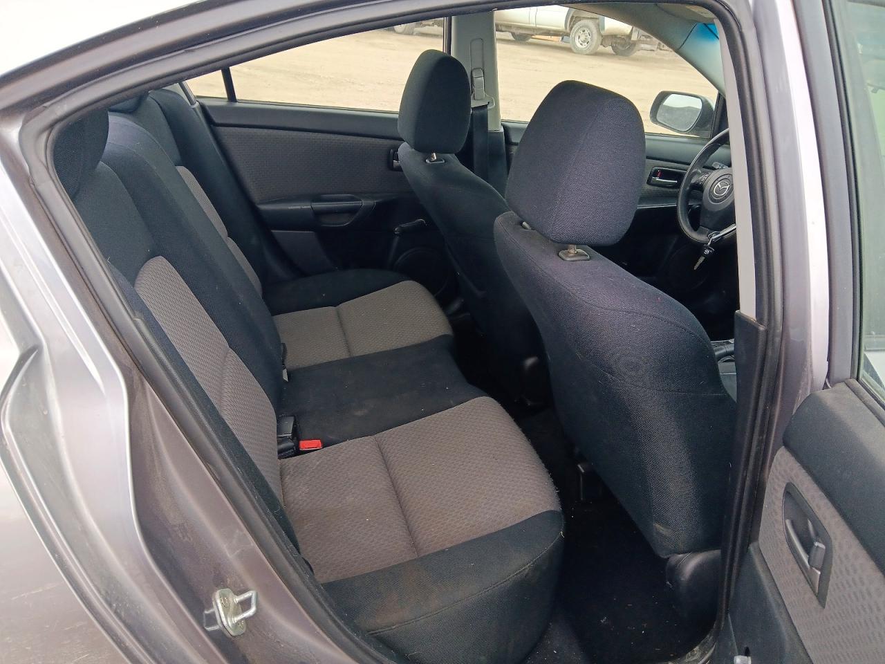 2006 MAZDA 3 I photo 28