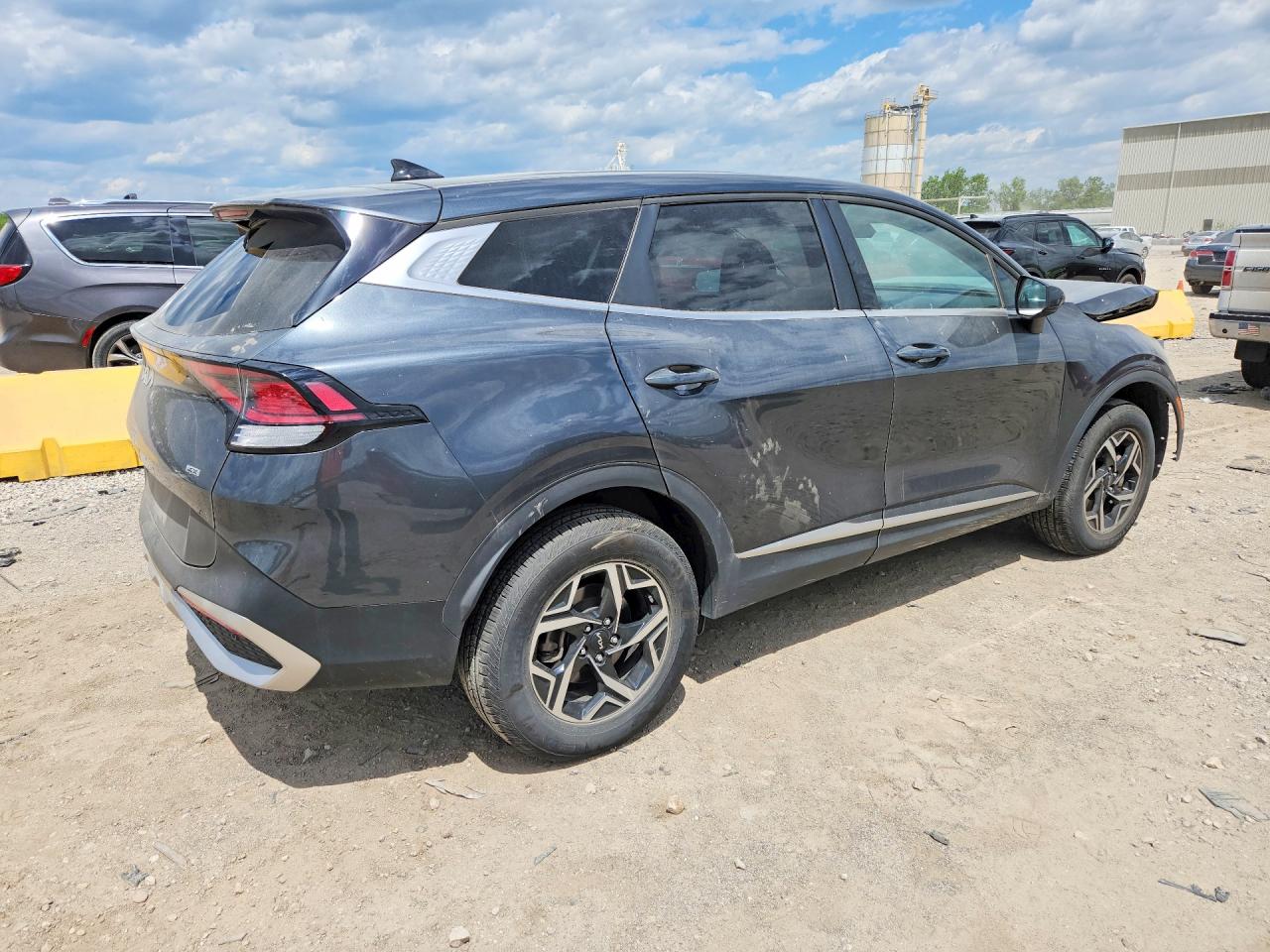 2023 KIA SPORTAGE LX photo 5