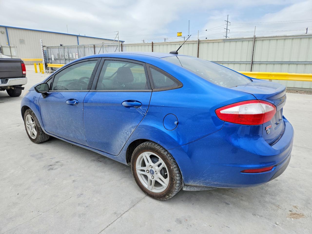 2018 FORD FIESTA SE photo 4