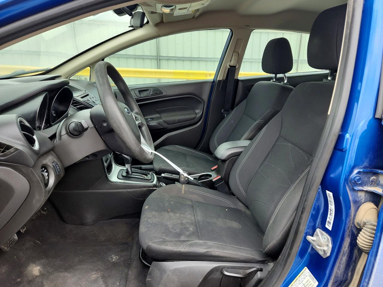 2018 FORD FIESTA SE photo 19