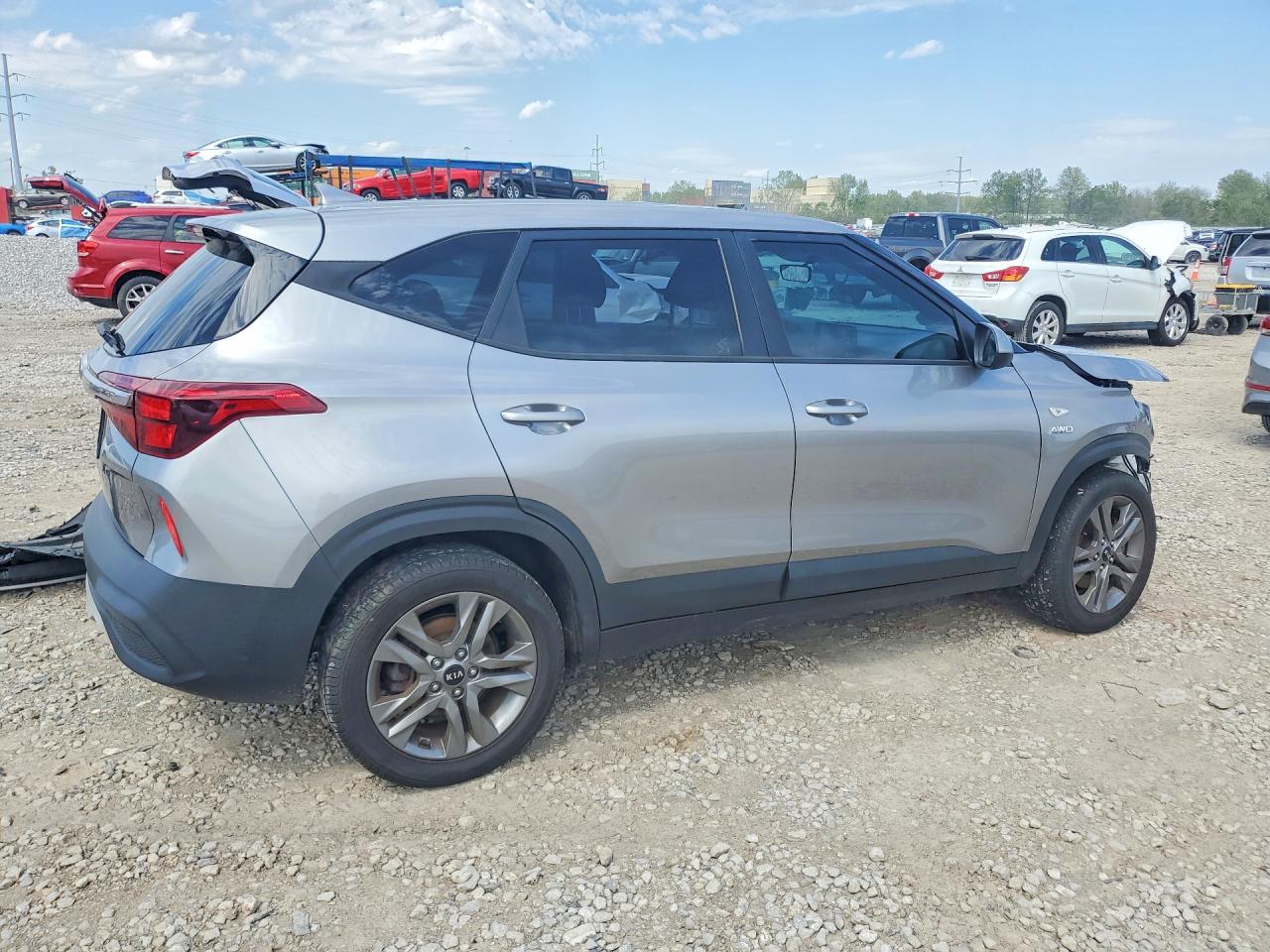2021 KIA SELTOS LX photo 5