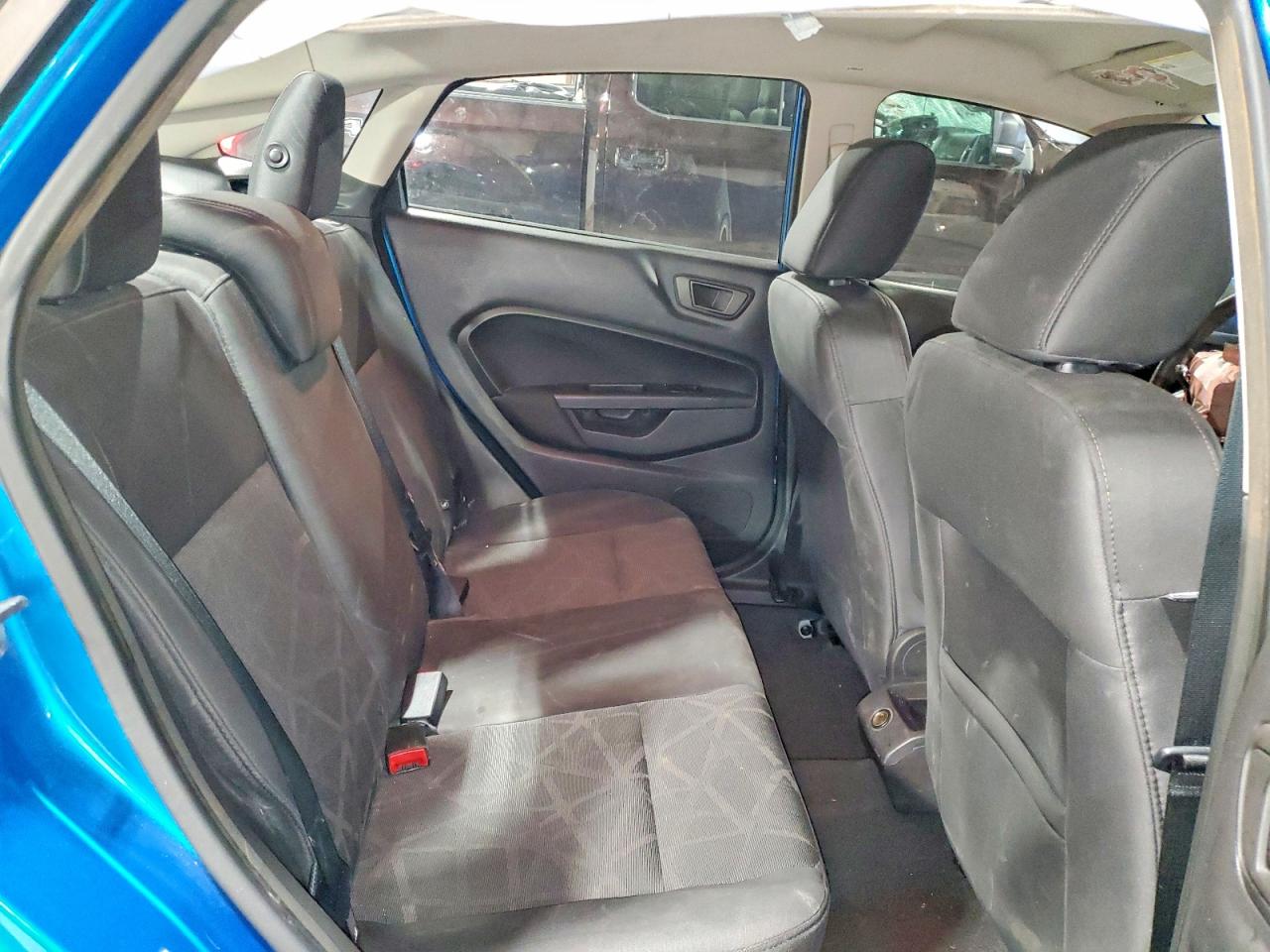 2012 FORD FIESTA SE photo 19