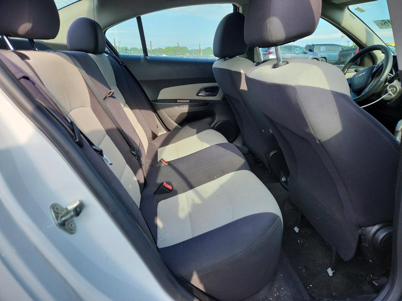2014 CHEVROLET CRUZE LS photo 28