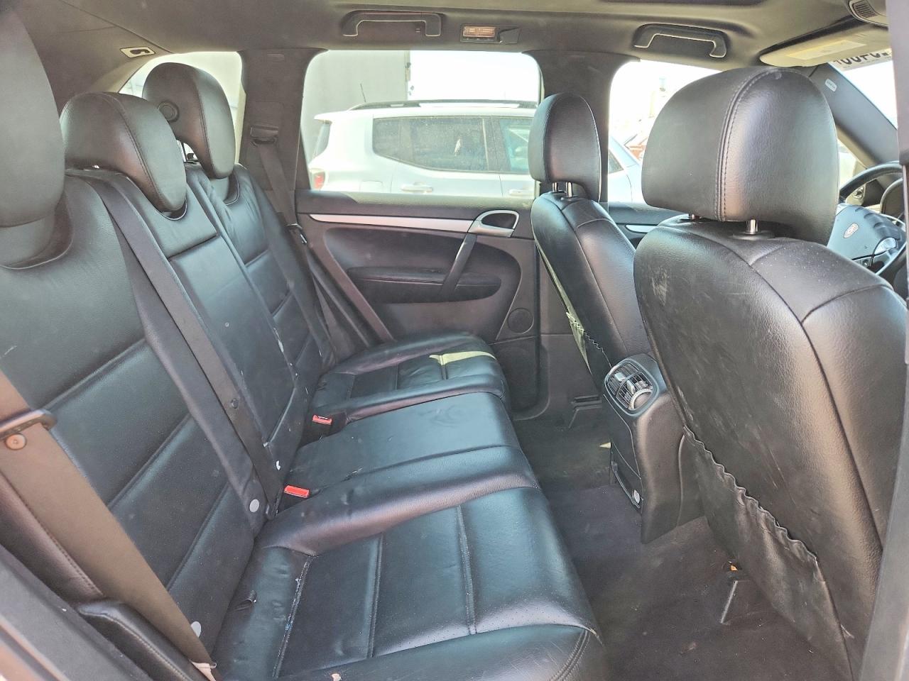 2009 PORSCHE CAYENNE photo 19