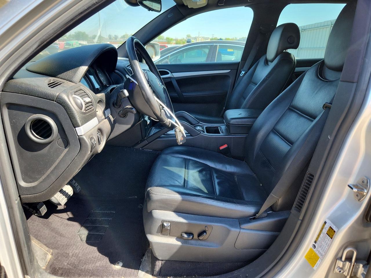 2009 PORSCHE CAYENNE photo 13