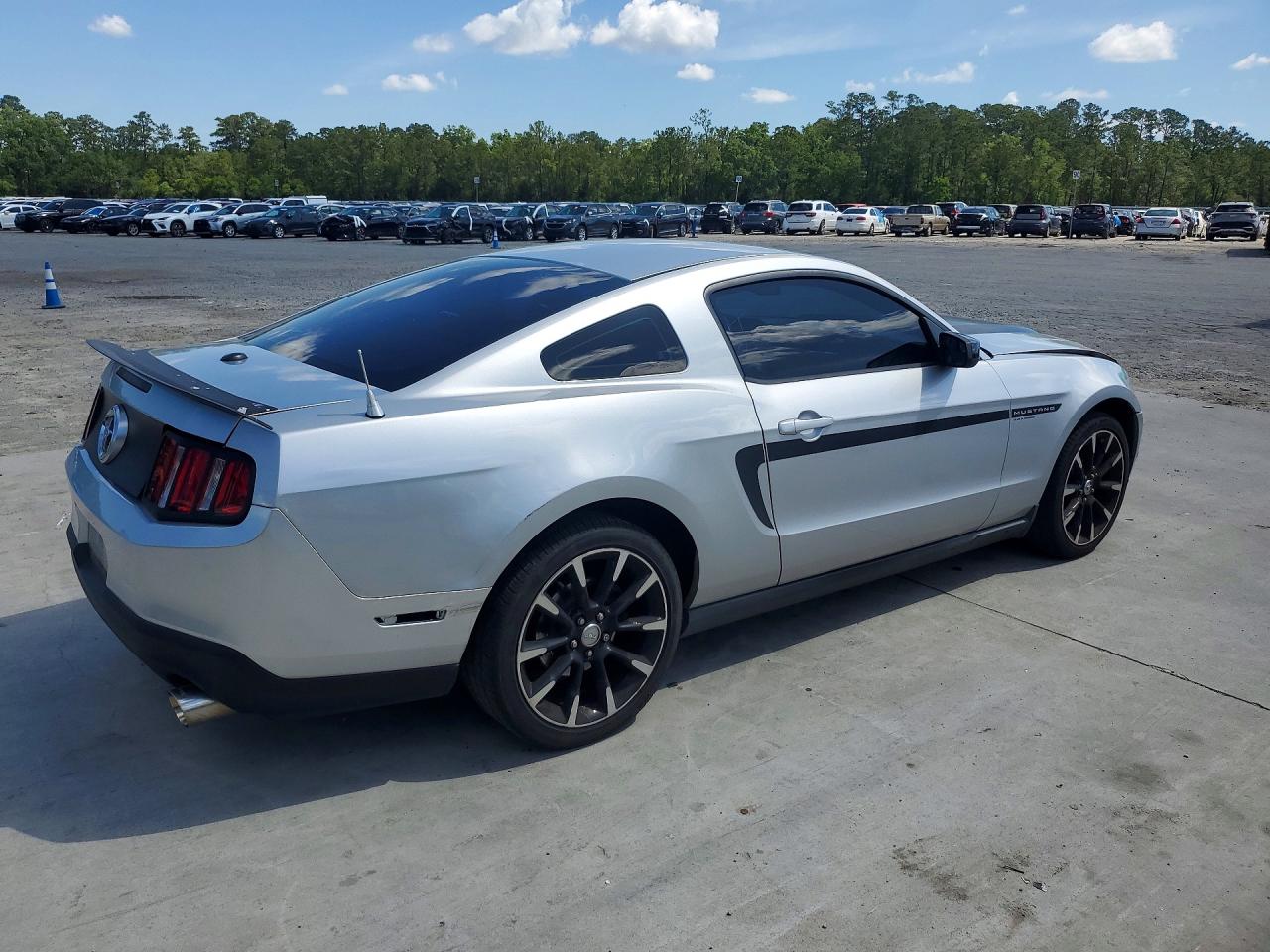 2012 FORD MUSTANG photo 5
