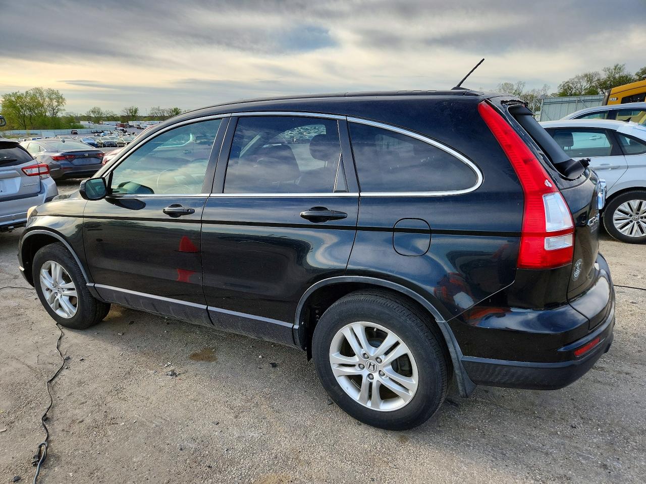 2010 HONDA CR-V photo 3