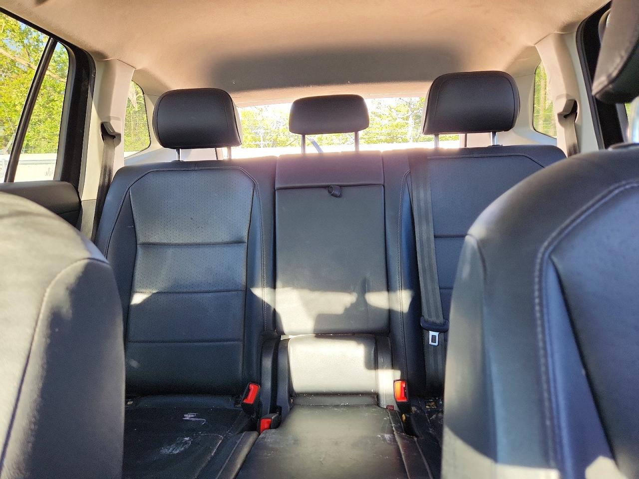 2020 VOLKSWAGEN TIGUAN SE photo 19