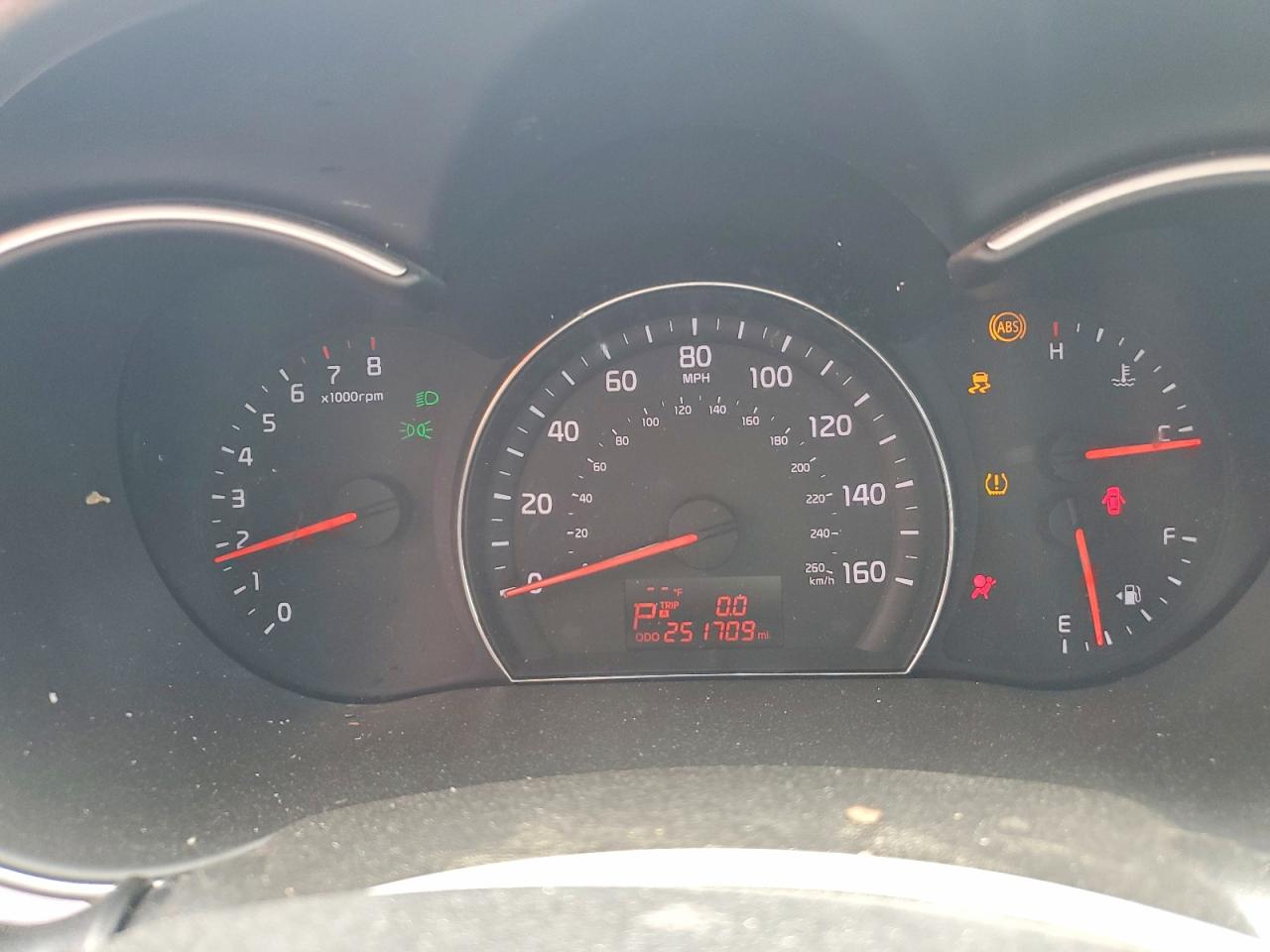 2015 KIA SORENTO LX photo 25