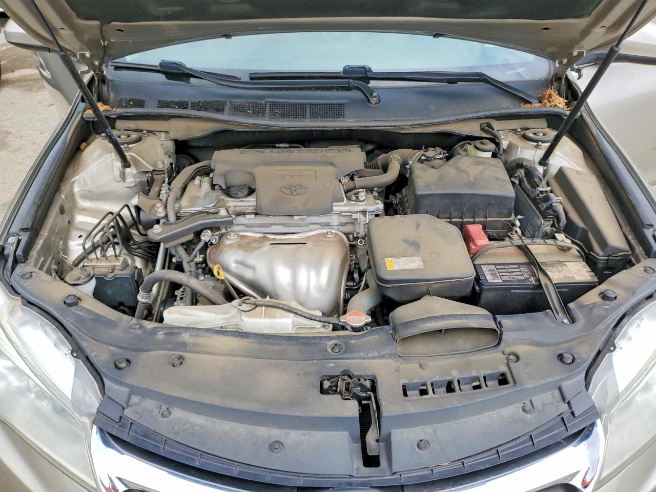 2016 TOYOTA CAMRY XLE photo 21