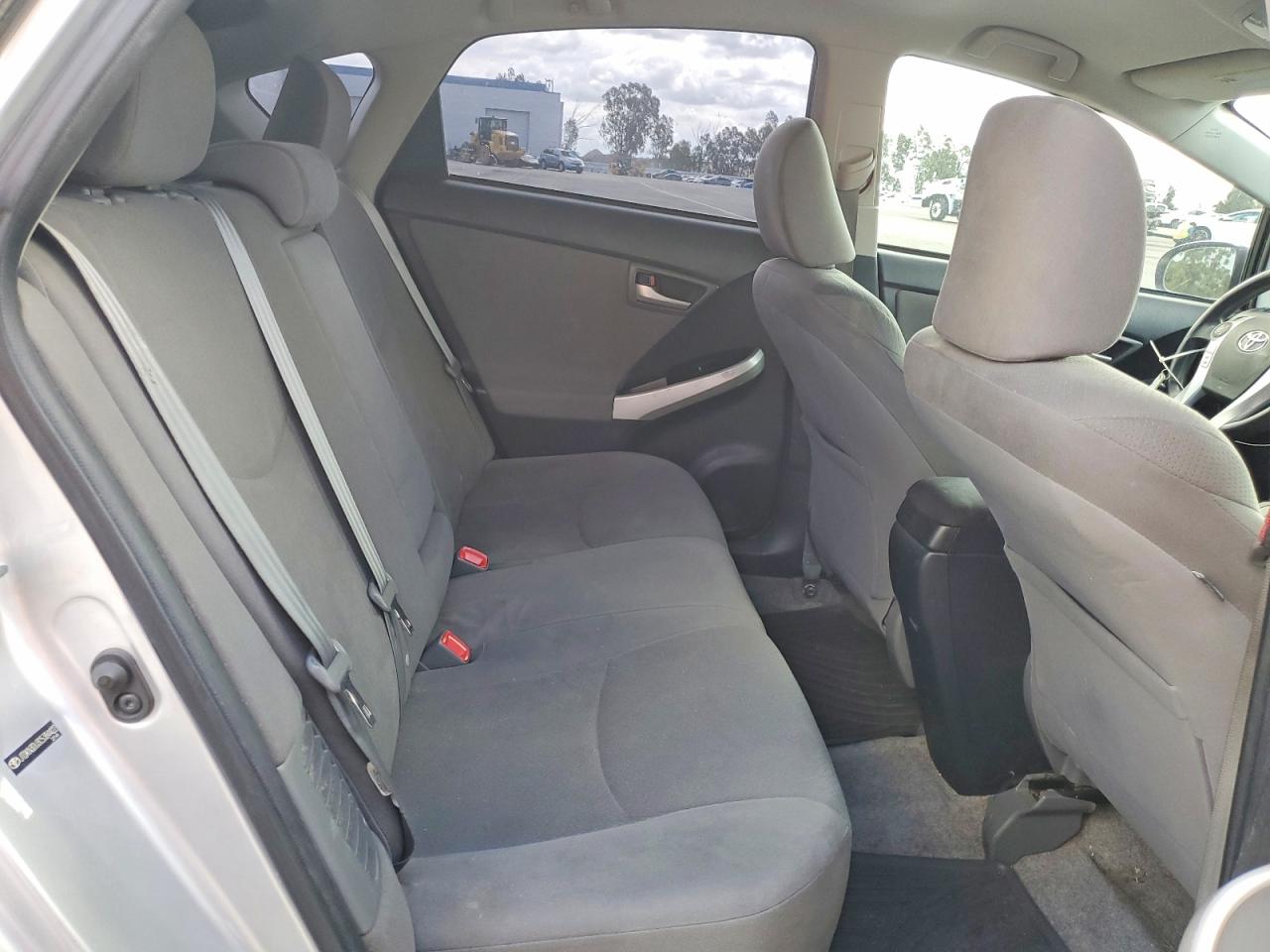 2012 TOYOTA PRIUS THREE photo 10
