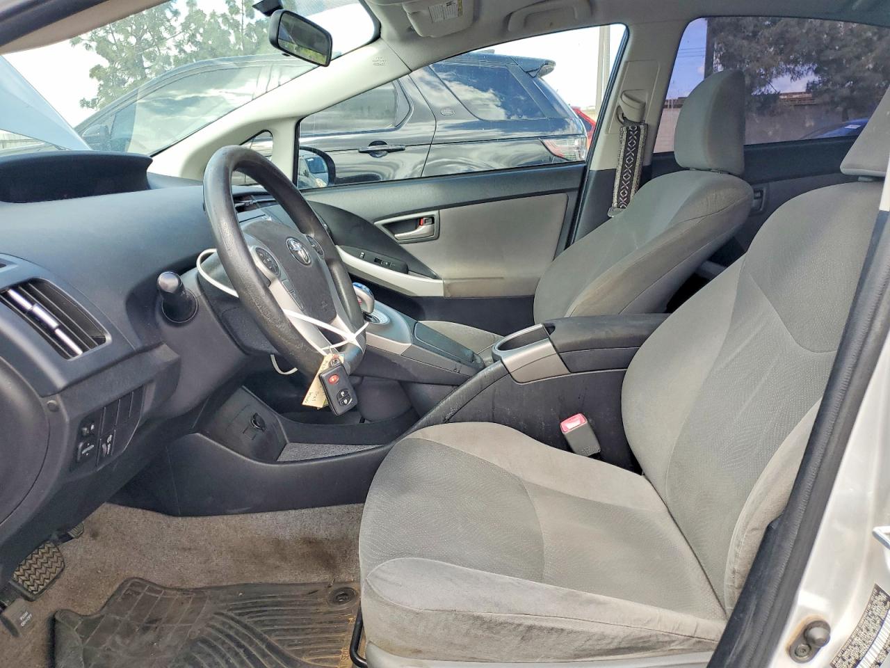 2012 TOYOTA PRIUS THREE photo 7