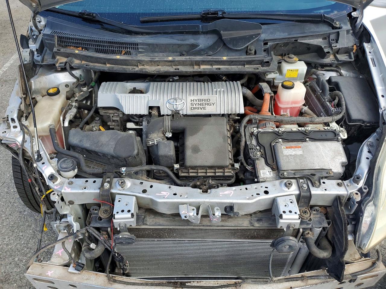2012 TOYOTA PRIUS THREE photo 11