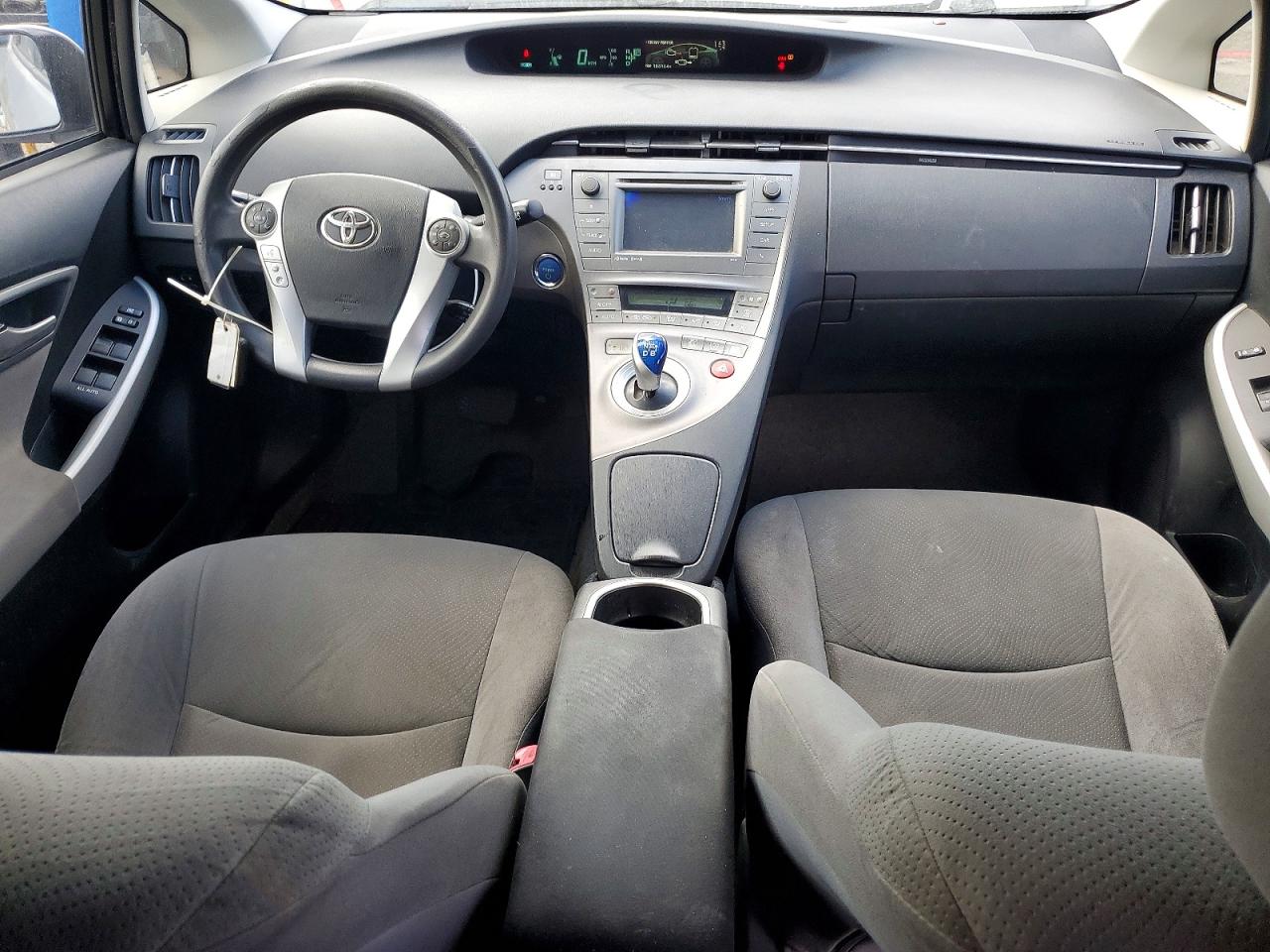 2012 TOYOTA PRIUS THREE photo 8