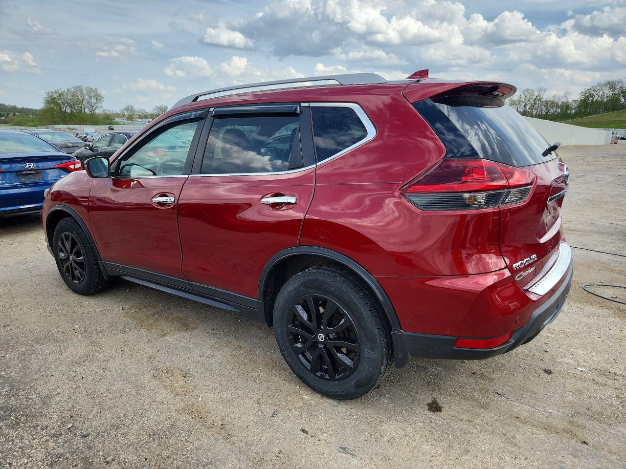 2020 NISSAN ROGUE SV photo 4
