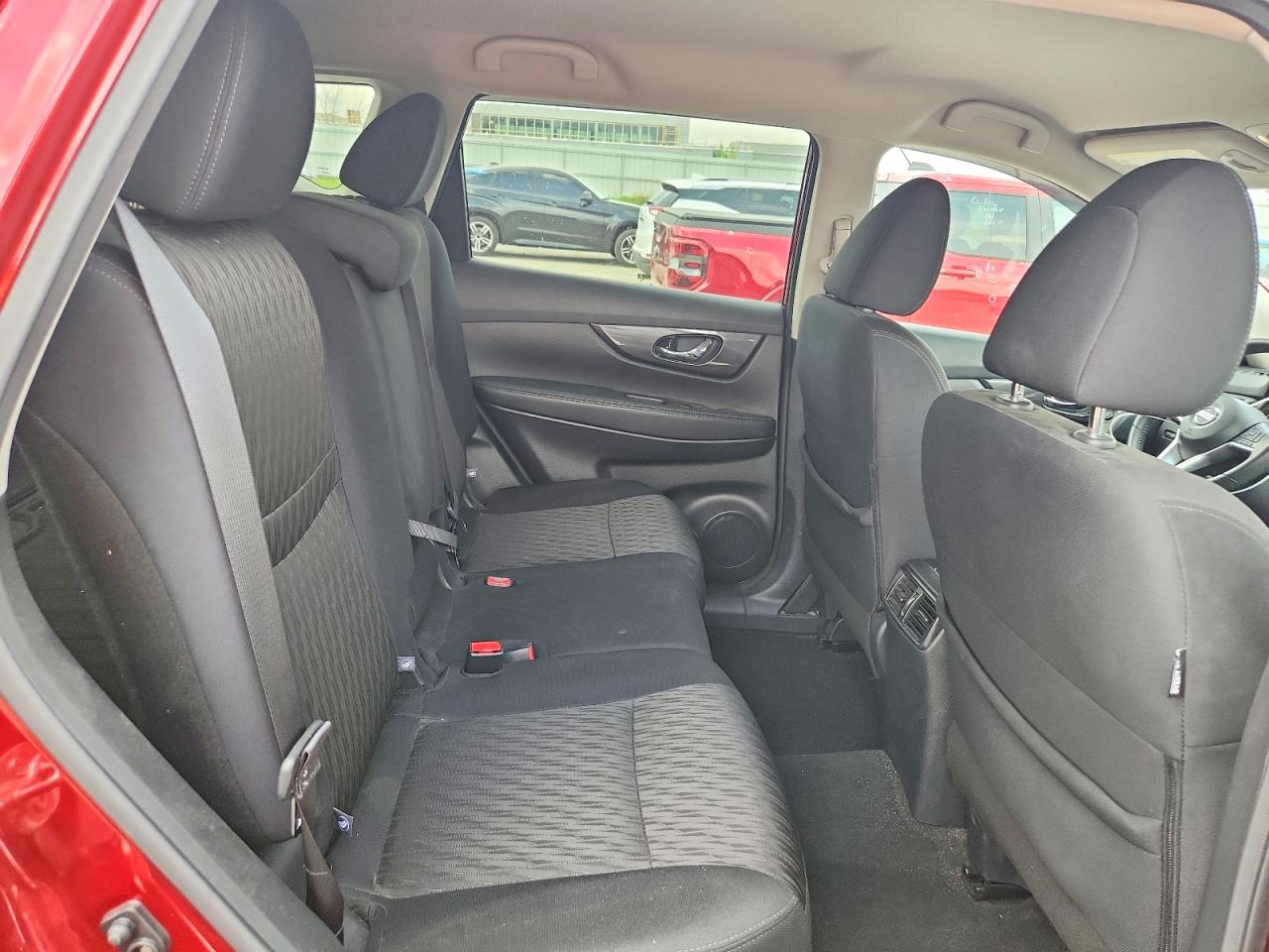 2020 NISSAN ROGUE SV photo 31