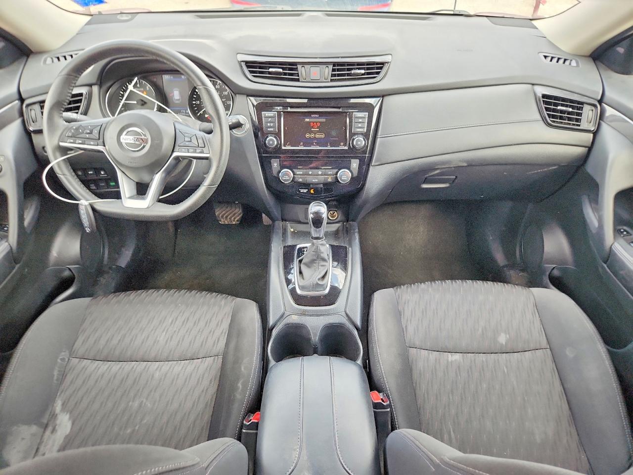 2020 NISSAN ROGUE SV photo 22