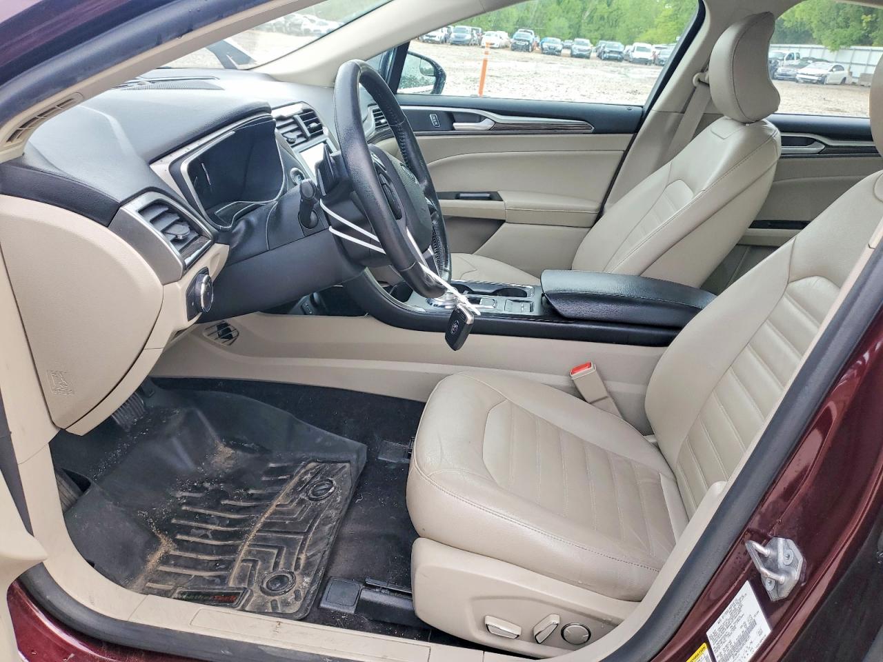 2017 FORD FUSION SE photo 13