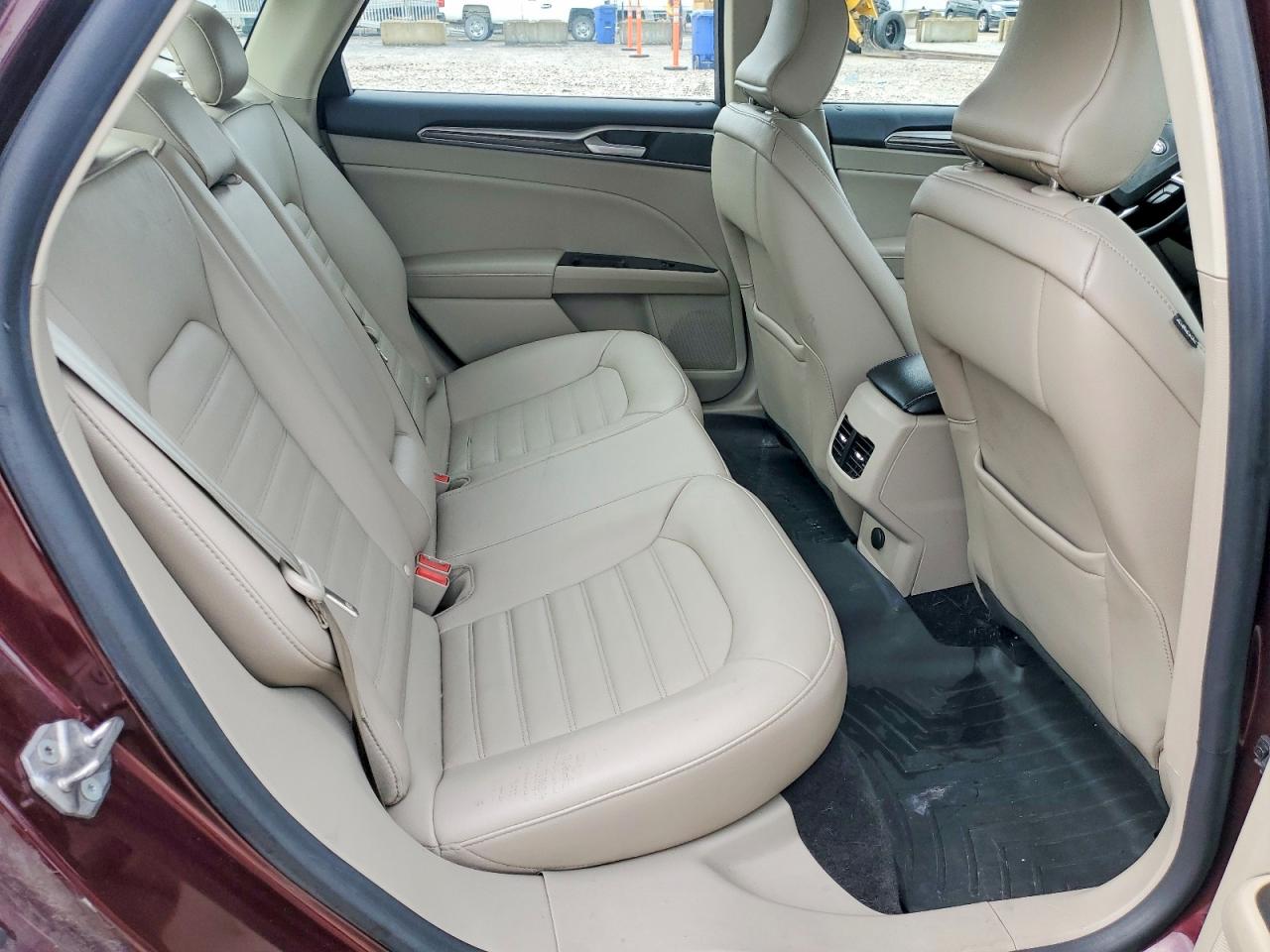 2017 FORD FUSION SE photo 19