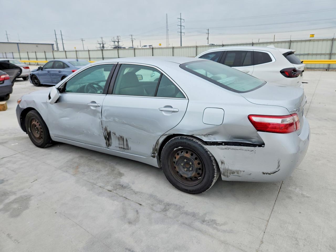 2007 TOYOTA CAMRY LE photo 4
