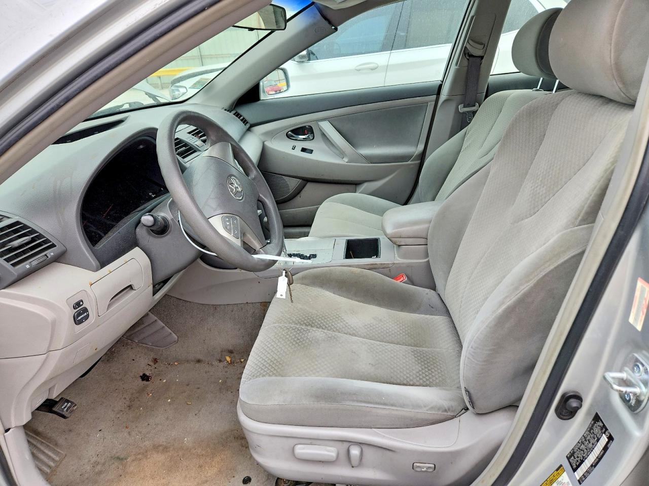 2007 TOYOTA CAMRY LE photo 19