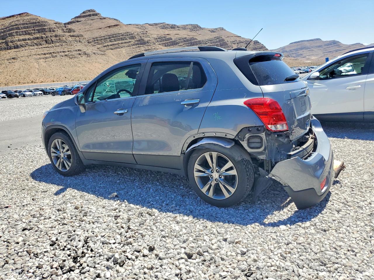 2020 CHEVROLET TRAX 1LT photo 3