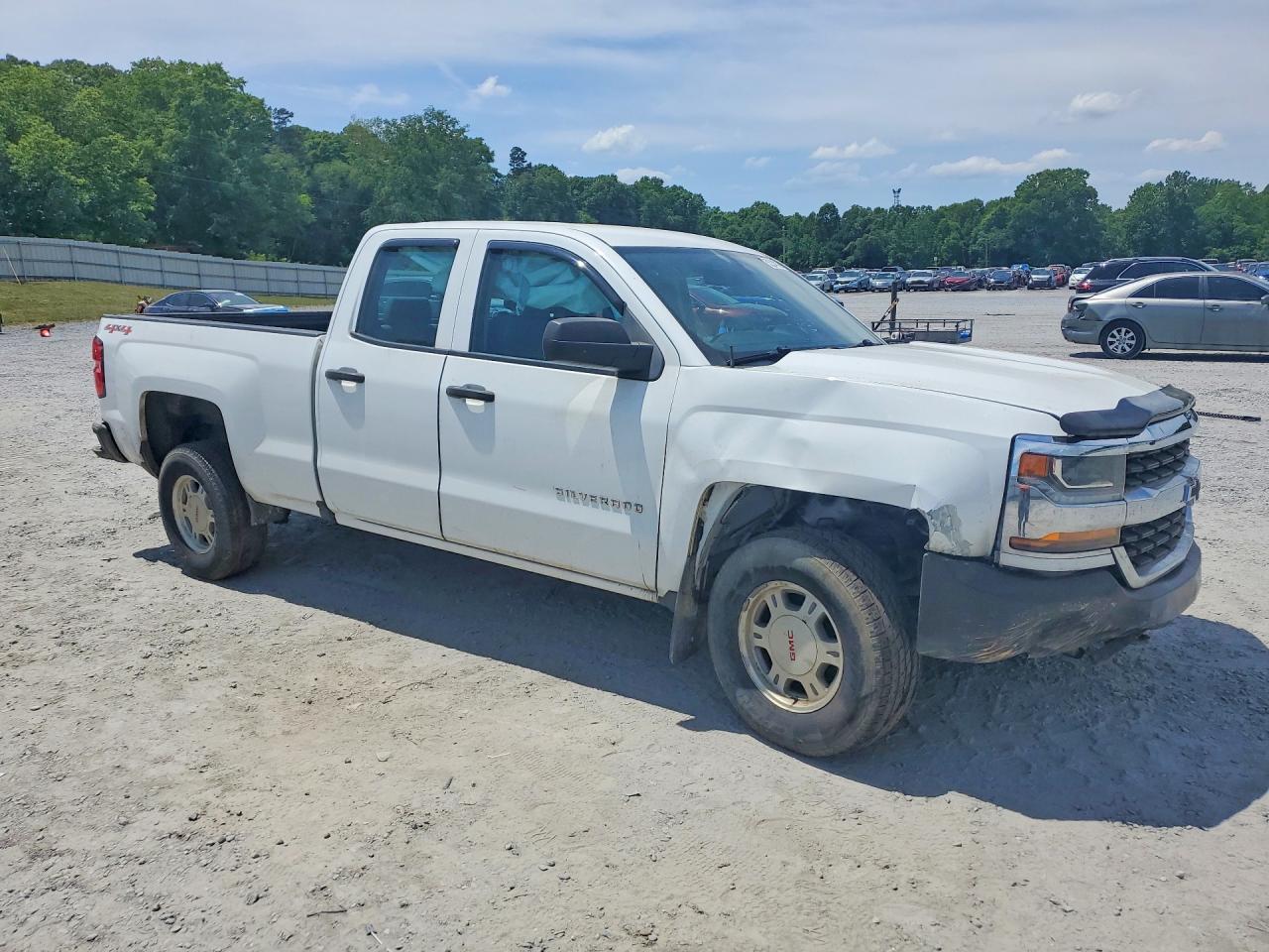 2018 CHEVROLET SILVERADO K1500 photo 7