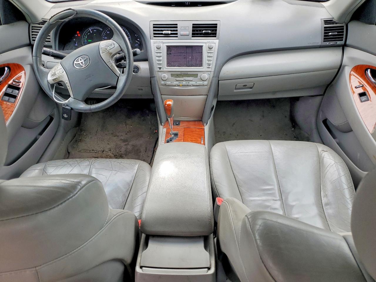 2011 TOYOTA CAMRY HYBRID photo 8