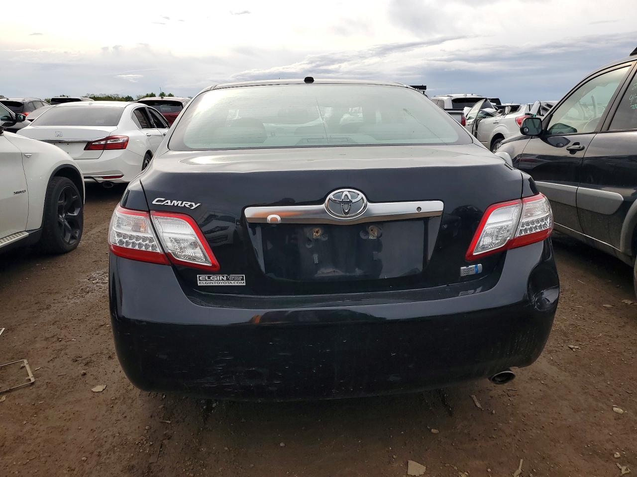 2011 TOYOTA CAMRY HYBRID photo 6