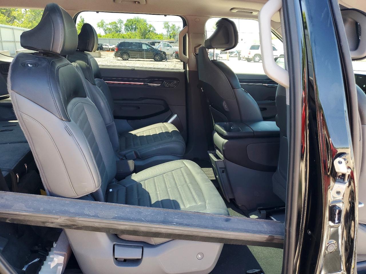 2024 KIA EV9 LAND photo 21