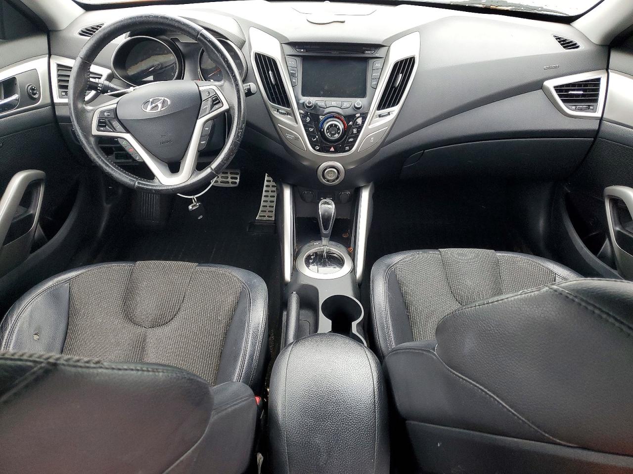 2012 HYUNDAI VELOSTER BASE photo 15