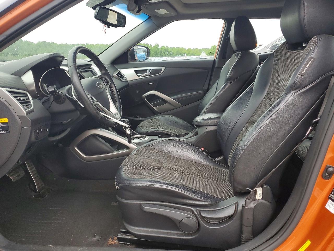 2012 HYUNDAI VELOSTER BASE photo 13