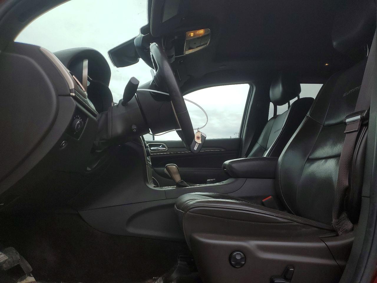 2016 JEEP GRAND CHEROKEE SUMMIT photo 13