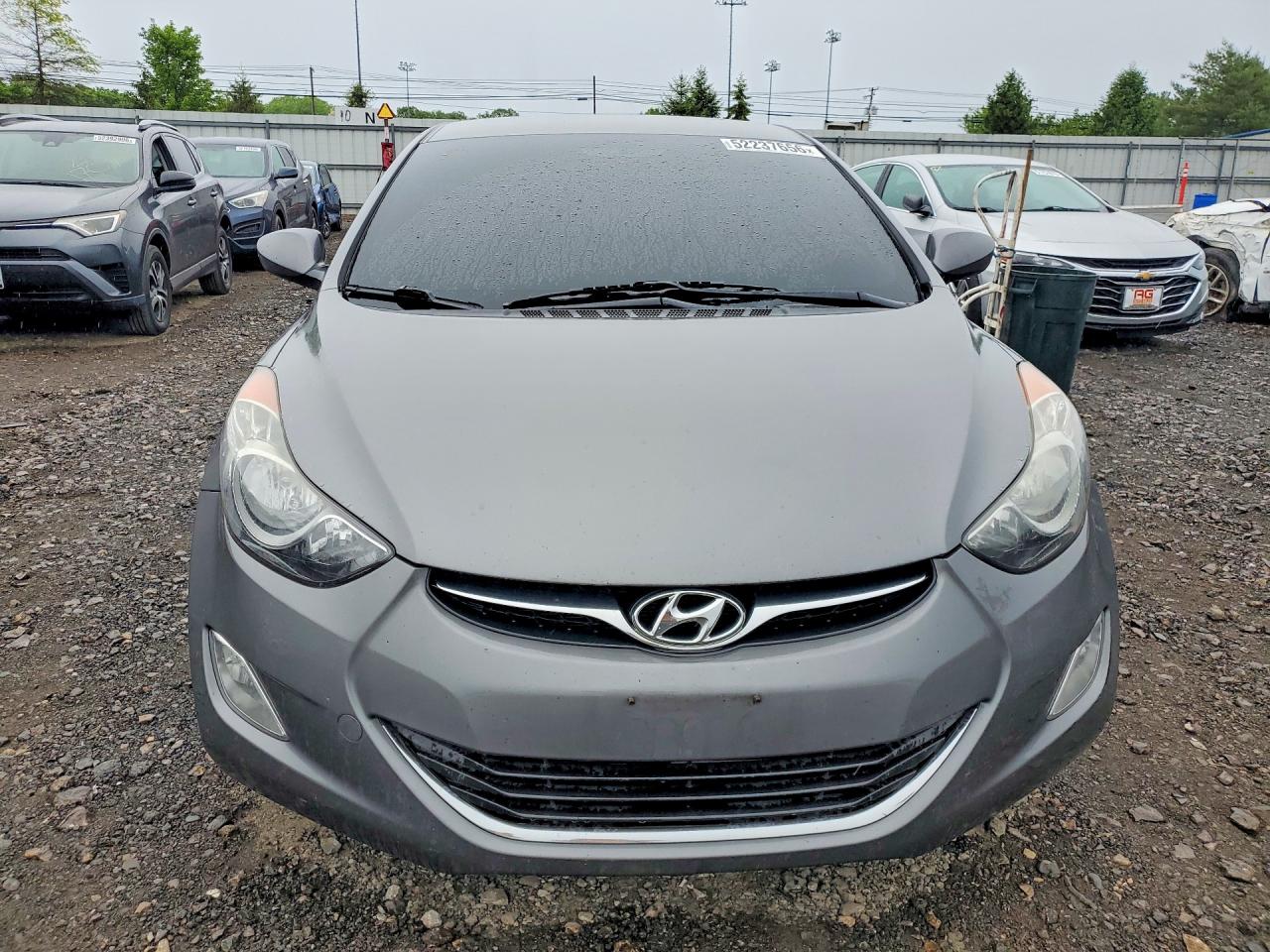 2013 HYUNDAI ELANTRA GLS photo 13
