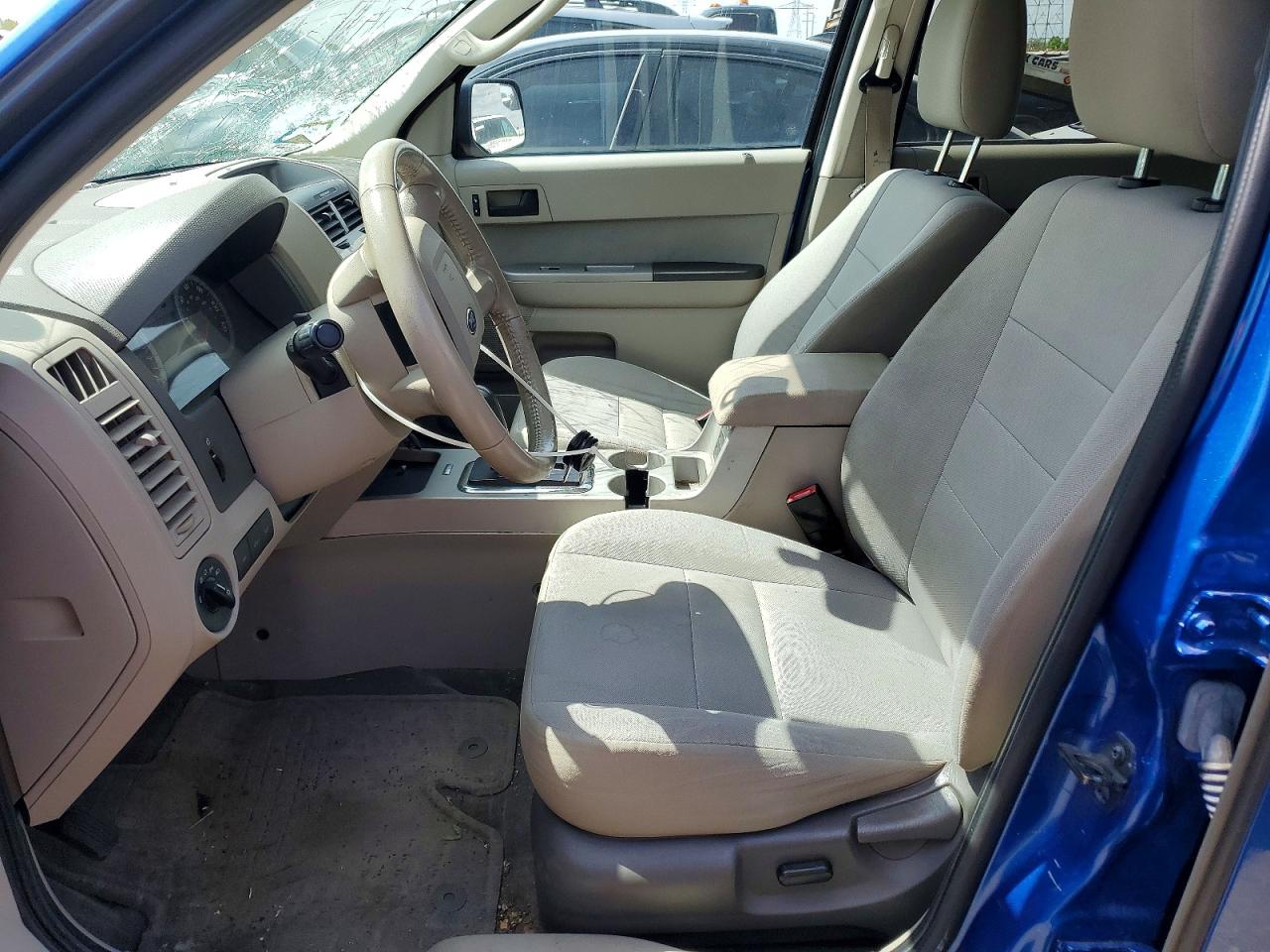2011 FORD ESCAPE XLT photo 13